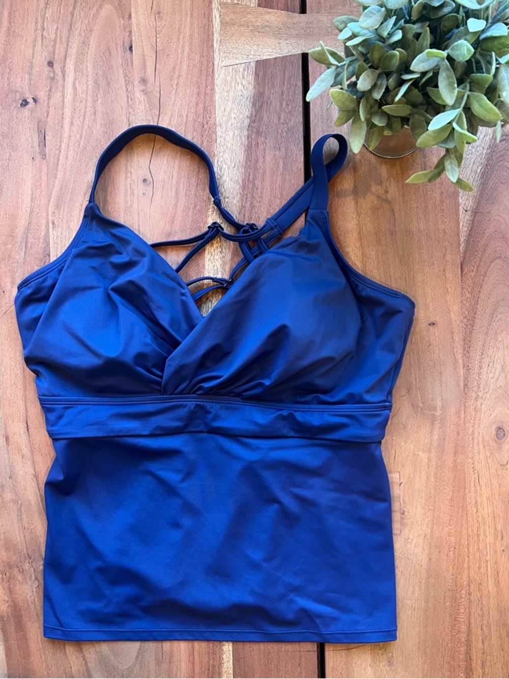 Metis Underwire Tankini Top - Solid